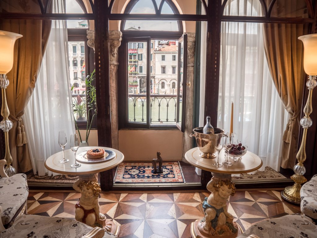 EGO' Boutique Hotel venice- breakfast room